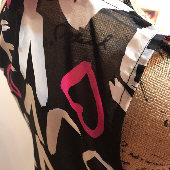 ✨MATERIAL GIRL SEE THROUGH SLEEVELESS BLOUSE✨ - Picture 5 of 6